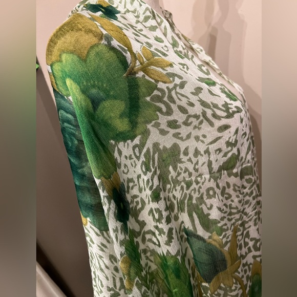 🆕 Beautiful 💯% Viscose scarf. - Picture 6 of 6